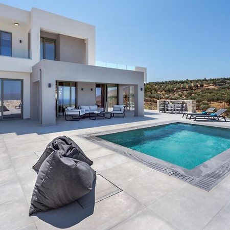 Luxurious Villa Cretan Aura With Private Heated Pool, Jacuzzi And Playroom Agios Ioannis  外观 照片