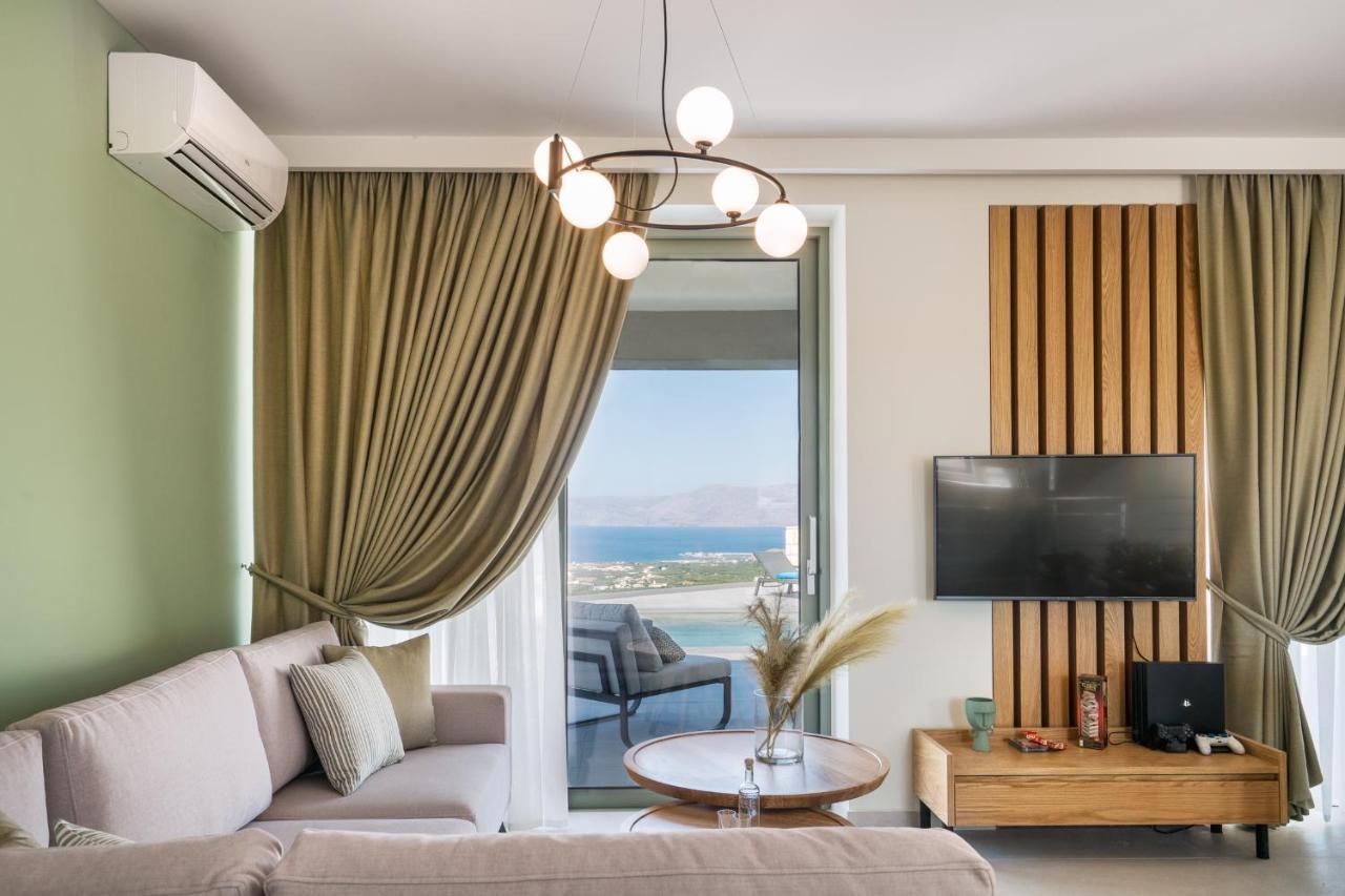 Luxurious Villa Cretan Aura With Private Heated Pool, Jacuzzi And Playroom Agios Ioannis  外观 照片