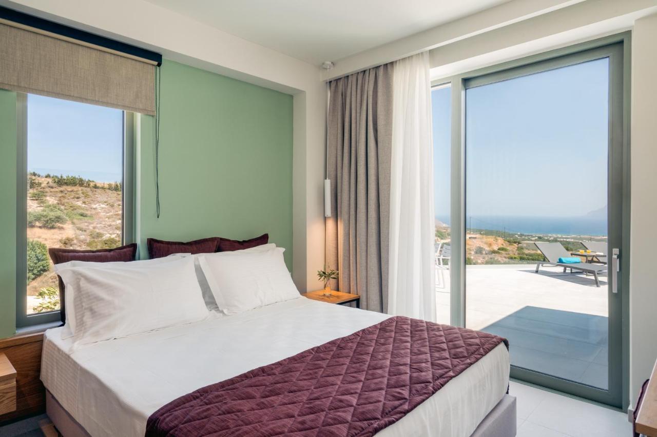 Luxurious Villa Cretan Aura With Private Heated Pool, Jacuzzi And Playroom Agios Ioannis  外观 照片